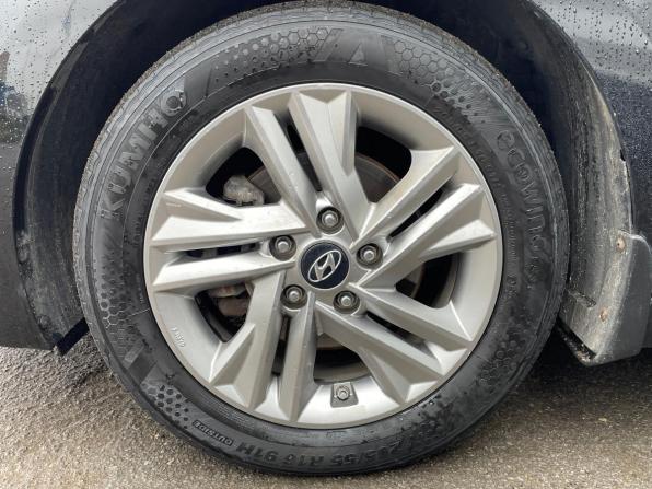 Hyundai Elantra VI (AD) Рестайлинг с пробегом 2019 года, цена 1 399 000 рублей, 172000 км, седан, Автокод Объявления