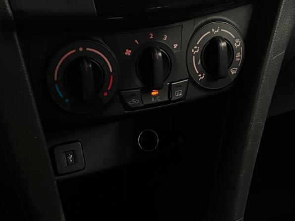 Suzuki Swift IV с пробегом 2011 года, цена 855 000 рублей, 130514 км, хэтчбек, Автокод Объявления