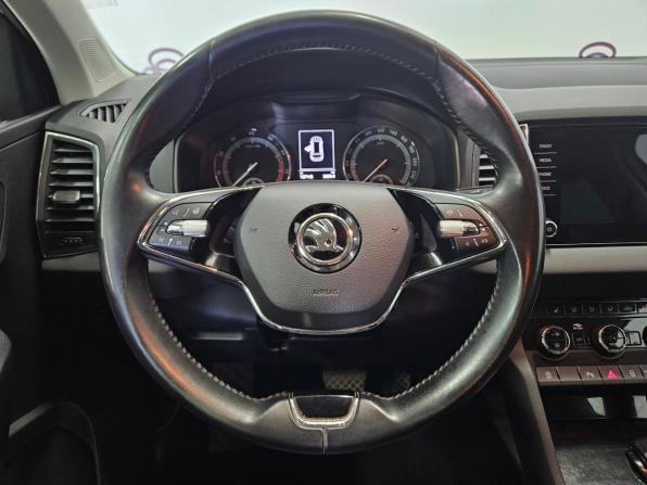 Skoda Karoq I с пробегом 2021 года, цена 2 172 000 рублей, 137144 км, внедорожник, Автокод Объявления