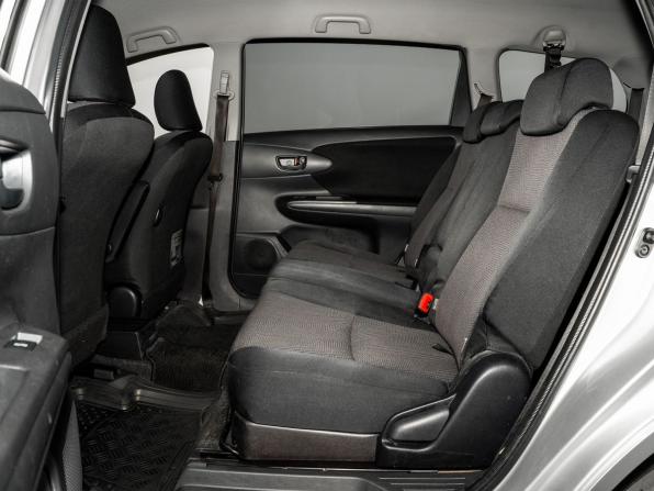 Toyota Wish II Рестайлинг с пробегом 2016 года, цена 1 370 500 рублей, 151459 км, минивэн, Автокод Объявления