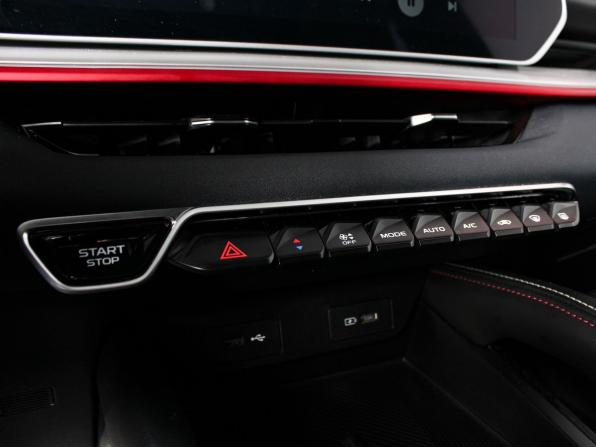 Geely Coolray I Рестайлинг с пробегом 2024 года, цена 2 300 000 рублей, 22185 км, внедорожник, Автокод Объявления