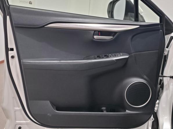 Lexus NX I с пробегом 2015 года, цена 2 799 000 рублей, 76144 км, внедорожник, Автокод Объявления