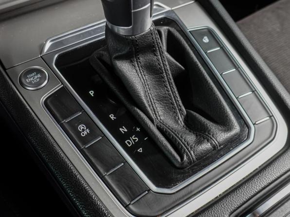 Volkswagen Passat B8 с пробегом 2017 года, цена 1 909 000 рублей, 171988 км, седан, Автокод Объявления