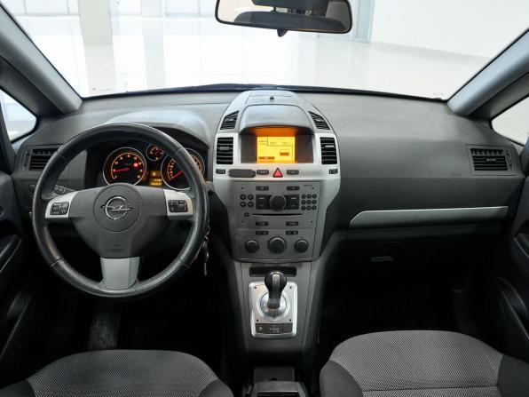 Opel Zafira B Рестайлинг с пробегом 2012 года, цена 674 000 рублей, 136831 км, компактвэн, Автокод Объявления