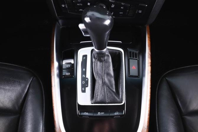 Audi Q5 I (8R) с пробегом 2012 года, цена 1 629 000 рублей, 250000 км, внедорожник, Автокод Объявления