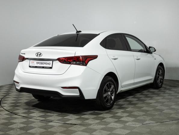 Hyundai Solaris II с пробегом 2018 года, цена 1 189 700 рублей, 127079 км, седан, Автокод Объявления