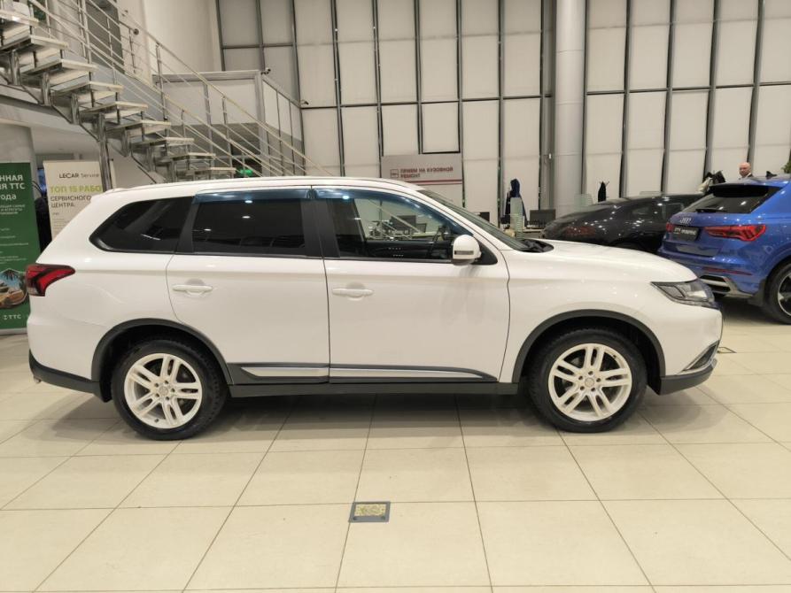 Mitsubishi Outlander III Рестайлинг 2 Казань  - изображение 5