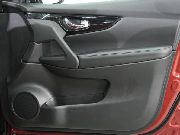 Nissan Qashqai II с пробегом 2017 года, цена 1 970 000 рублей, 138600 км, внедорожник, Автокод Объявления
