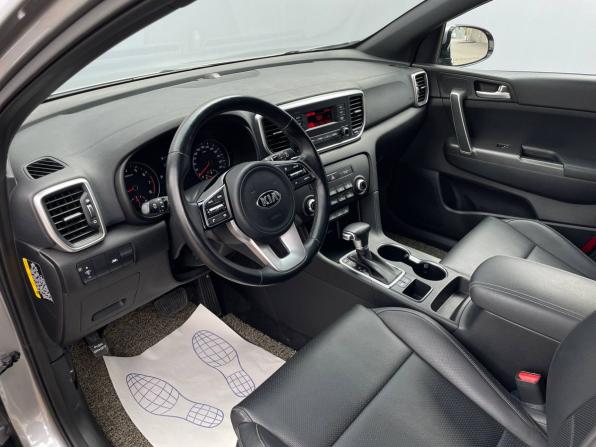 Kia Sportage IV Рестайлинг с пробегом 2019 года, цена 2 545 000 рублей, 41034 км, внедорожник, Автокод Объявления