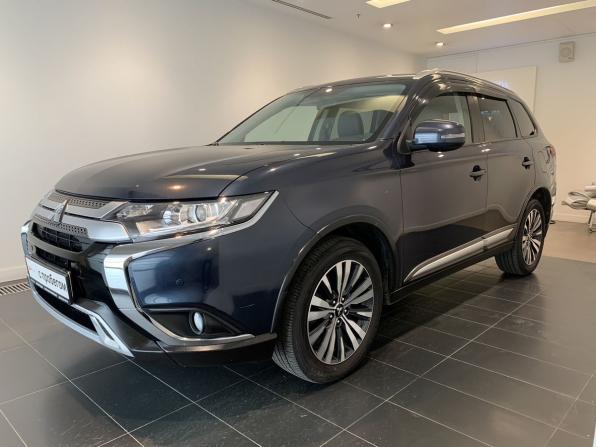 Mitsubishi Outlander III Рестайлинг 3 с пробегом 2021 года, цена 2 679 000 рублей, 56887 км, внедорожник, Автокод Объявления