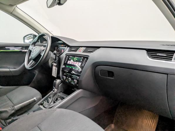 Skoda Octavia III (A7) Рестайлинг с пробегом 2020 года, цена 1 825 000 рублей, 116633 км, лифтбек, Автокод Объявления
