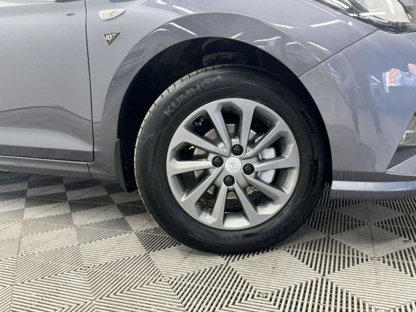 Hyundai Solaris II Рестайлинг с пробегом 2021 года, цена 1 689 000 рублей, 43362 км, седан, Автокод Объявления
