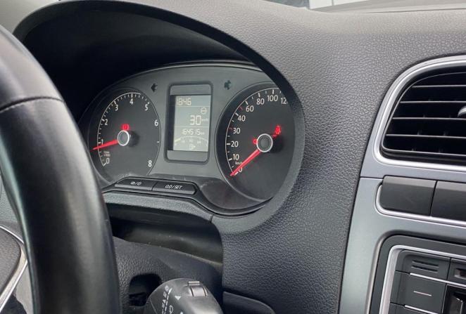 Volkswagen Polo V Рестайлинг с пробегом 2016 года, цена 980 000 рублей, 164514 км, седан, Автокод Объявления
