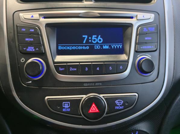 Hyundai Solaris I Рестайлинг с пробегом 2015 года, цена 999 000 рублей, 112000 км, хэтчбек, Автокод Объявления