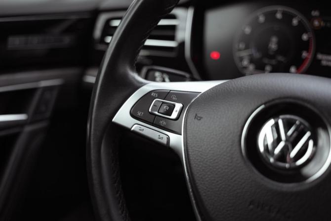 Volkswagen Touareg III с пробегом 2019 года, цена 4 799 700 рублей, 139885 км, внедорожник, Автокод Объявления