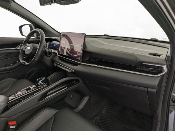 Geely Binyue I Рестайлинг 2 с пробегом 2025 года, цена 2 350 000 рублей, 16575 км, внедорожник, Автокод Объявления