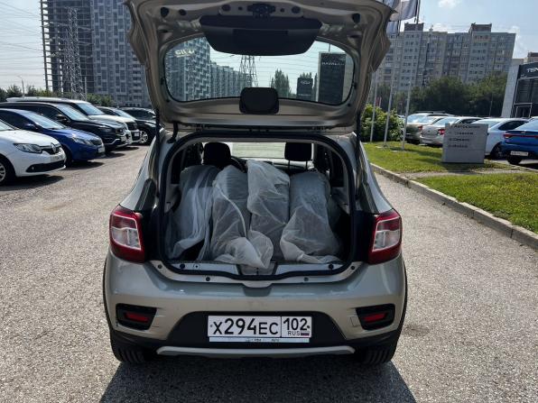 Renault Sandero II Рестайлинг с пробегом 2018 года, цена 1 160 000 рублей, 94247 км, хэтчбек, Автокод Объявления