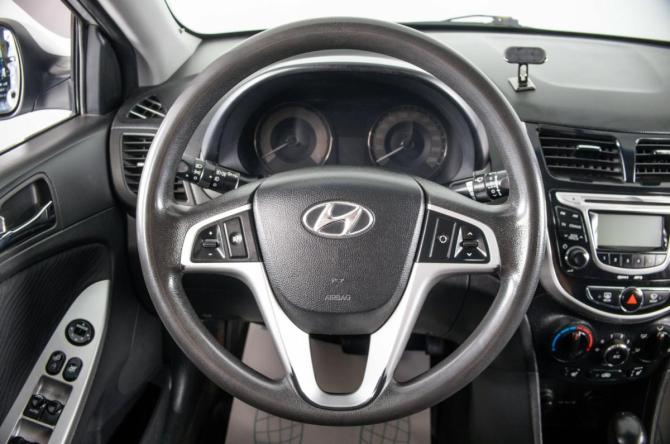 Hyundai Solaris I с пробегом 2011 года, цена 729 000 рублей, 193000 км, седан, Автокод Объявления