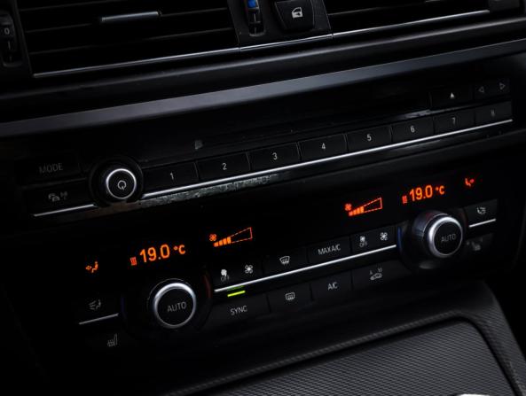 BMW 5 серии VI (F10/F11/F07) Рестайлинг с пробегом 2016 года, цена 1 990 000 рублей, 114500 км, седан, Автокод Объявления