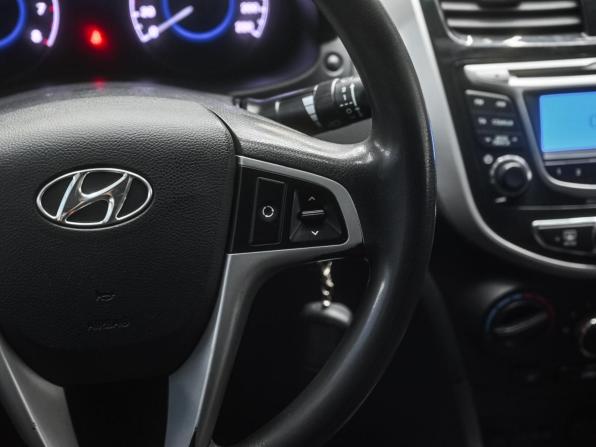 Hyundai Solaris I с пробегом 2013 года, цена 899 000 рублей, 180000 км, хэтчбек, Автокод Объявления