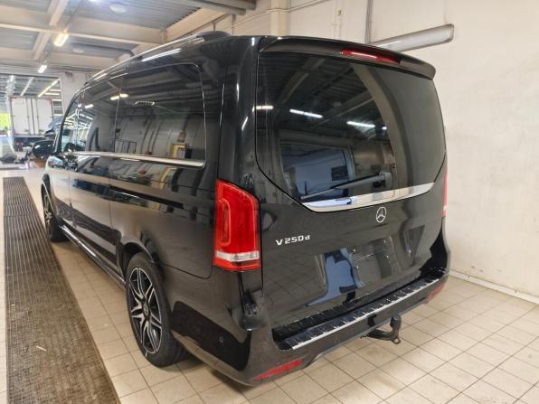 Mercedes-Benz V-Класс III (W447) Рестайлинг с пробегом 2020 года, цена 5 252 000 рублей, 99430 км, минивэн, Автокод Объявления