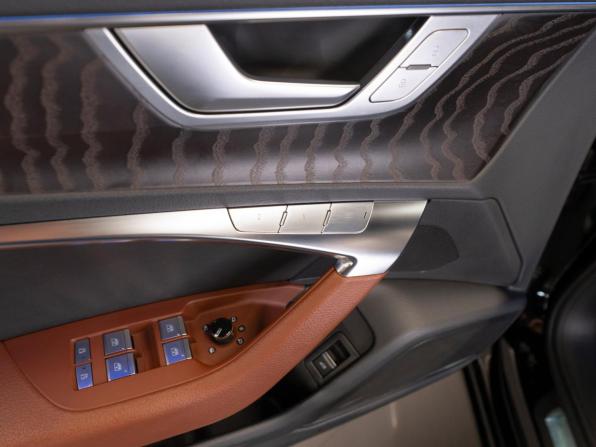 Audi A6 V (C8) с пробегом 2020 года, цена 3 630 000 рублей, 127563 км, седан, Автокод Объявления