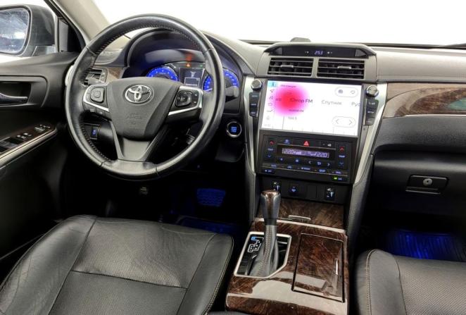 Toyota Camry VII (XV50) Рестайлинг 2 с пробегом 2018 года, цена 2 590 000 рублей, 180653 км, седан, Автокод Объявления