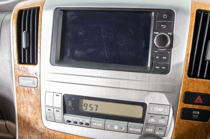 Toyota Alphard I Рестайлинг с пробегом 2007 года, цена 2 049 000 рублей, 348000 км, минивэн, Автокод Объявления