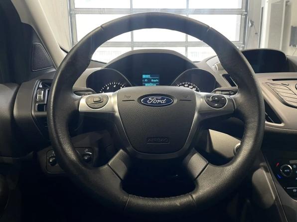 Ford Kuga II с пробегом 2016 года, цена 1 680 000 рублей, 83621 км, внедорожник, Автокод Объявления