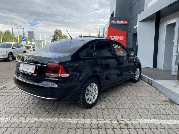 Volkswagen Polo V Рестайлинг с пробегом 2015 года, цена 1 046 587 рублей, 74000 км, седан, Автокод Объявления