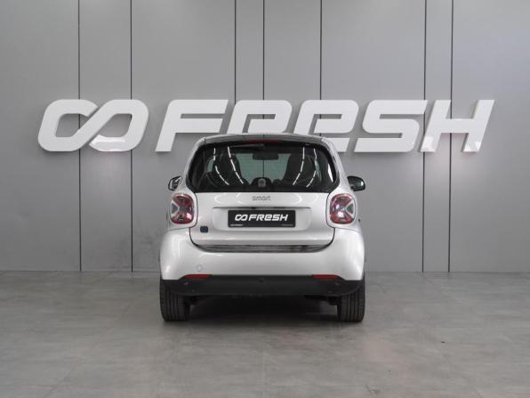 Smart Fortwo III с пробегом 2020 года, цена 2 299 000 рублей, 44908 км, хэтчбек, Автокод Объявления
