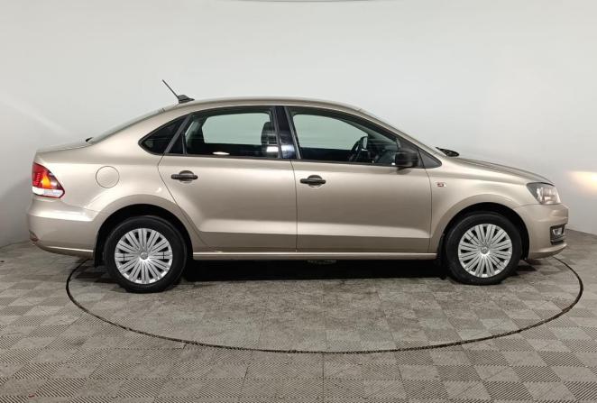 Volkswagen Polo V Рестайлинг с пробегом 2018 года, цена 1 320 000 рублей, 92968 км, седан, Автокод Объявления