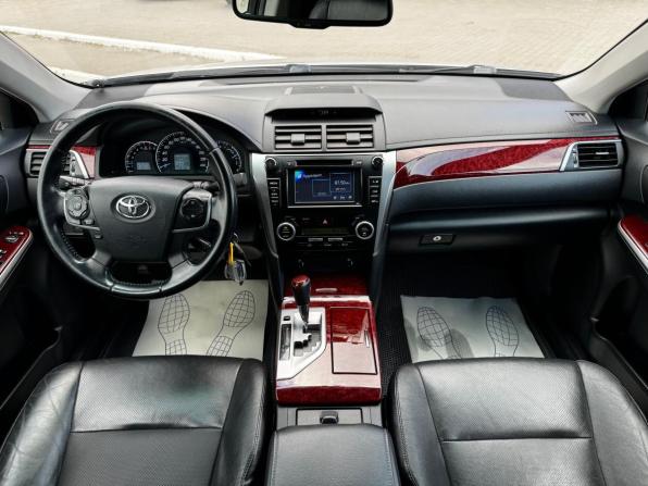 Toyota Camry VII (XV50) с пробегом 2013 года, цена 1 550 000 рублей, 220628 км, седан, Автокод Объявления