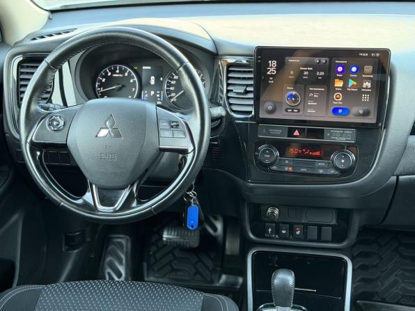 Mitsubishi Outlander III Рестайлинг 3 с пробегом 2018 года, цена 1 860 000 рублей, 123780 км, внедорожник, Автокод Объявления