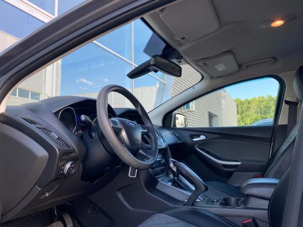 Ford Focus III с пробегом 2013 года, цена 950 000 рублей, 77598 км, хэтчбек, Автокод Объявления
