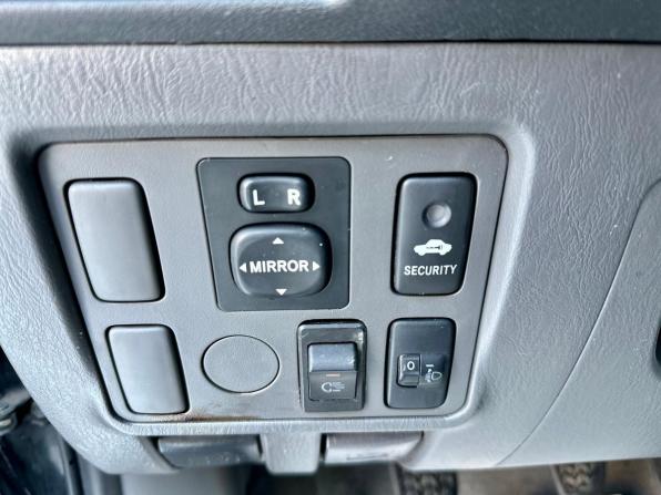 Toyota Hilux VII Рестайлинг с пробегом 2012 года, цена 1 160 000 рублей, 229490 км, пикап, Автокод Объявления