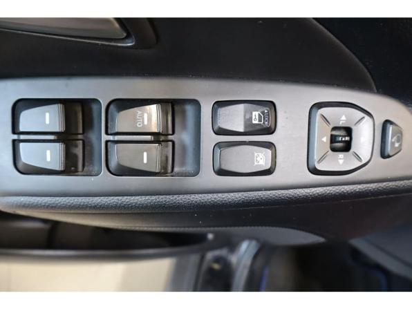 Hyundai ix35 I с пробегом 2012 года, цена 1 129 000 рублей, 203687 км, внедорожник, Автокод Объявления