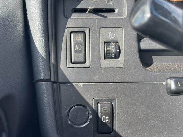Toyota HiAce H100 с пробегом 2003 года, цена 1 090 000 рублей, 235445 км, минивэн, Автокод Объявления