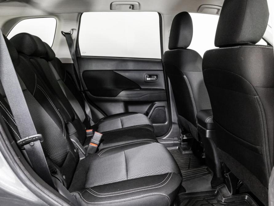 Mitsubishi Outlander III Рестайлинг 3 Санкт-Петербург  - изображение 21