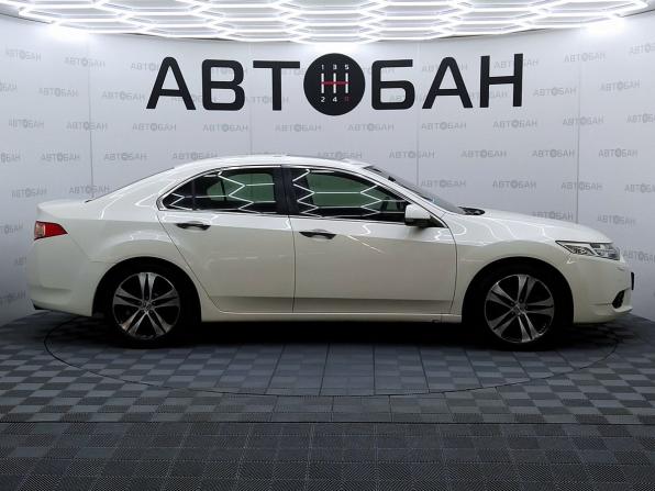 Honda Accord VIII Рестайлинг с пробегом 2011 года, цена 1 300 000 рублей, 279845 км, седан, Автокод Объявления
