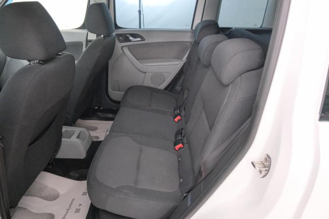 Skoda Yeti I с пробегом 2011 года, цена 959 000 рублей, 197800 км, внедорожник, Автокод Объявления