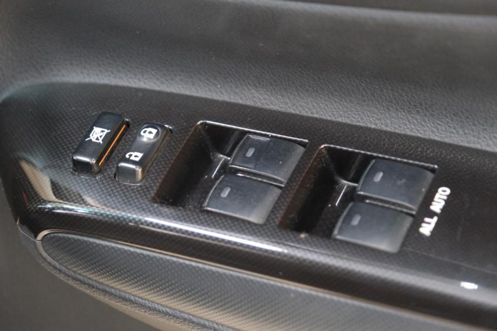Toyota Wish II Рестайлинг Омск  - изображение 9