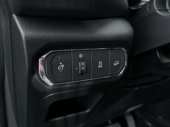 Haval Jolion I с пробегом 2022 года, цена 1 570 000 рублей, 113099 км, внедорожник, Автокод Объявления