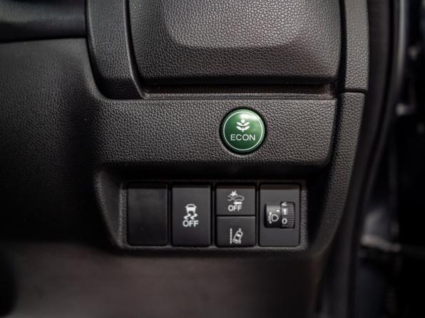 Honda Fit III Рестайлинг с пробегом 2018 года, цена 1 200 000 рублей, 109718 км, хэтчбек, Автокод Объявления