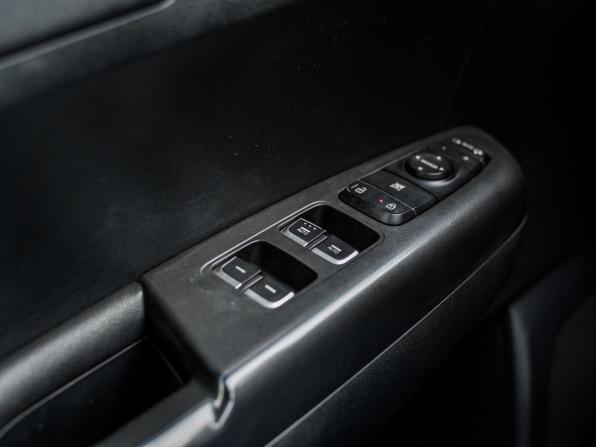 Kia Sportage IV Рестайлинг с пробегом 2019 года, цена 1 975 000 рублей, 89645 км, внедорожник, Автокод Объявления
