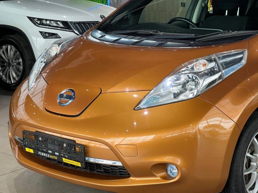 Nissan Leaf I (ZE0/AZE0) Оренбург  - изображение 7