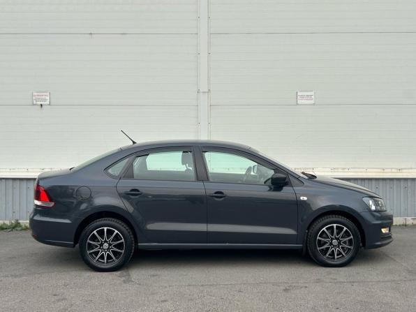 Volkswagen Polo V Рестайлинг с пробегом 2016 года, цена 980 000 рублей, 85816 км, седан, Автокод Объявления