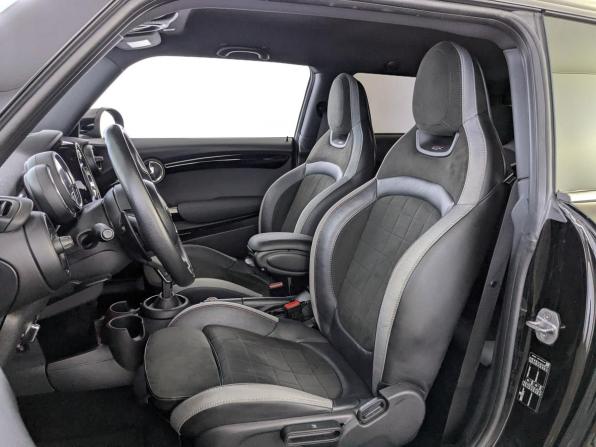 Mini Hatch III (F55/F56) Рестайлинг с пробегом 2020 года, цена 3 200 000 рублей, 69668 км, хэтчбек, Автокод Объявления
