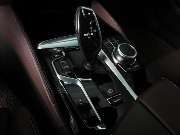 BMW 5 серии VII (G30/G31/G38) Рестайлинг с пробегом 2022 года, цена 6 249 000 рублей, 12744 км, седан, Автокод Объявления
