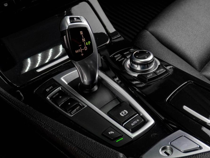 BMW 5 серии VI (F10/F11/F07) Рестайлинг Тюмень  - изображение 21